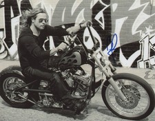 Brad Pitt- Signed Photograph picture