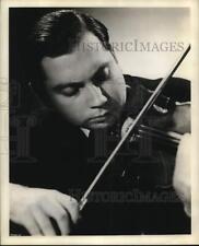 1946 Press Photo Violinist Isaac Stern - hcx52333 picture