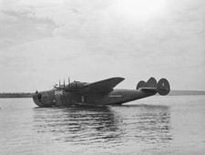 The British Overseas Airways Corporation Boeing 314A Clipper fl- 1942 Old Photo picture