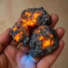 3pcs Raw Yooperlite Stone UV Fluorescent Sodalite Crystals Glowing Fire Rocks picture
