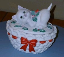Lefton Kitty Cat in Basket w/Lid Trinket Box Christmas Figurine 1987  picture