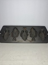 Vintage Lodge USA 5PP2 Cast Iron Perch Bluegill Fish Cornbread Pan Muffin Mold picture