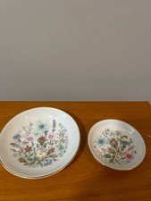Set of 2 Aynsley Wild Tudor pin dish features a delicate floral pattern and a cl picture