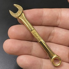 Vtg Snap On Tools Wrench Gold Tone Pin Back Lapel Pin Advertising picture