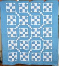 BEAUTIFUL Vintage 1910's Blue & White Bear Paw Four Patch Antique Quilt picture