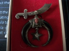 Rare Vintage Shriner Silver Cresent Lapel Pin picture