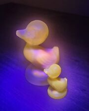 Vintage Boyd Glass Debby Duck And Duckling Satin Cornsilk/Yellow UV Reactive  picture