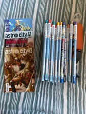 LOT OF 12 Col. Ed. DC/VERTIGO's ASTRO CITY  (2011-2017, hc/sc mixes) + 4 issues picture