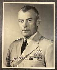 Dwight E Beach Signed Photo Lt General US Army 3 Star Autograph USARPAC Vintage picture