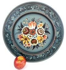 🔥16” Norwegian Folk Art Rosemaled Wood Plate Charger Valdres Signed Helen Fantl picture