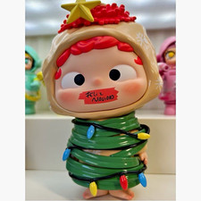 OZAI Disguising A Christmas Tree 2023 Limited Figure picture
