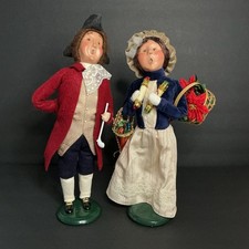 vintage byers choice Christmascarolers Pair Man And Woman Williamsburg 2000 2005 picture