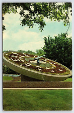 Frankfort KY-Kentucky, Floral Clock, Garden Club Of Kentucky, Vintage Postcard picture