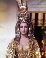 The American actress Elizabeth TAYLOR playing a scene American fil- Old Photo picture