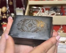 Small Vintage Metal Trinket Box w/ Lid Solid Rectangle for Trinkets or Jewelry picture