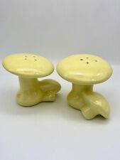 Vintage Mushroom Ceramic Salt Pepper Simple Yellow Woodland Cottage Retro picture