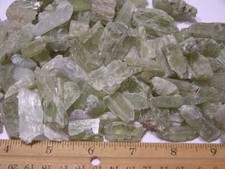 Hiddenite green spodumene kunzite crystal Afghanistan 1/8 pound lot 4-20 pieces picture