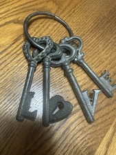 Vintage Cast Iron Skeleton Keys Love Midevil Style Heart Keys On Ring picture