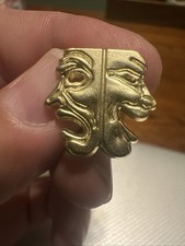 Vintage Comedy Tragedy Mask Pin Performing Arts Drama Gold Tone Hat Lapel picture