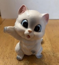 Absolutely Adorable White Persian Waving Cat Porcelain Or Ceramic Vintage Decor picture