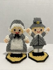Vintage Crocheted Pilgrim Couple - Man & Woman Thanksgiving picture