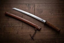 Vintage-Style Curved Sword & Leather Scabbard – Collectible Decor picture