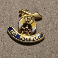 Masonic Past President Pin Freemason with Sphynx Head/Scimitar picture