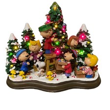 Danbury Mint Peanuts “Christmas Time Is Here” Lighted Sculpture. Works picture