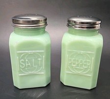 Green Jadeite Glass Salt & Pepper Shakers 6oz Depression Style NEW picture