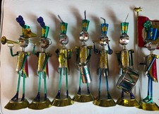 Vintage Mexican Tin Marching Band Soldiers Folk Art 7pc Hojalata Toy Musicians picture