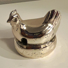 VTG Silver Plated Hen on Nest Open Salt Cellar Dish, Sitting on Speckled Base picture