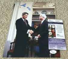 SENATOR JOHN MCCAIN SIGNED 8X10 PHOTO REPUBLICAN PRESIDENT RONALD REAGAN JSA picture