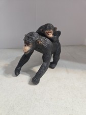 Chimpanzee with baby chimp figurine AAA Wildlife picture