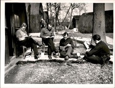 LD401 1946 Orig Photo RE-EDUCATING GERMAN POW'S @ POW UNIVERSITY IN WILTON PARK picture