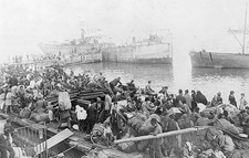 Turkey View waterfront Smyrna when thousands refugees crowded q- 1922 Old Photo picture