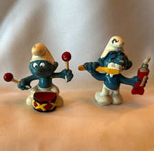 Peyo The Smurfs Lot of 2 Plastic Figurines Drummer & Toothbrushing Smurf picture
