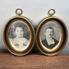Set 2 VTG Picture Frame Ornate Oval Brown Walnut Wood Victorian Couple Portraits picture