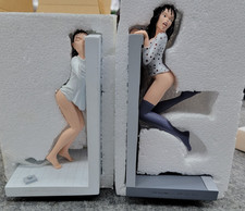 Demons And Merveilles Milo Manara Vintage And Rare Bookends picture