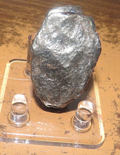 84 gm . CANYON DIABLO IRON METEORITE  MUSEUM GRADE ARIZONA STAND USA .18 LBS picture