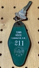 Vintage Town House Motel Key Farmington NM Rm #211 Fob New Mexico Wilcox Schlage picture