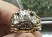 Vintage 10K Gold Masonic Ring with Center Stone Size 11 picture