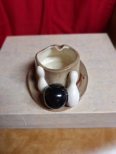 Vintage Lefton's ceramic bowing hat ashtray #3895 base about 4in X 5.25in picture