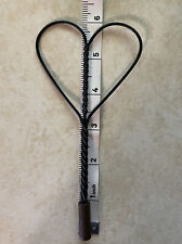 VTG MINIATURE SMALL RUG BEATER WOODEN HANDLE TWISTED WIRE HEART DESIGN 6” picture