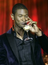 Usher at Clive Davis 2005 Pre GRAMMY Awards Party Dinner Show at B- Old Photo 9 picture
