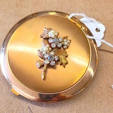 Gold Tone Round Powder Compact w/ Mirror Pink Puff Floral Rhinestone Faux Pearl picture