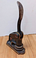 Cast Iron Notary Embosser – Fond du Lac County Wisconsin – Working picture