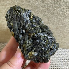 364g Natural Raw Green Tourmaline Quartz Crystal specimen picture