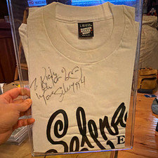 Selena Quintanilla-Perez Signed T-Shirt w/ LOA JSA auto vintage rare 1994 picture