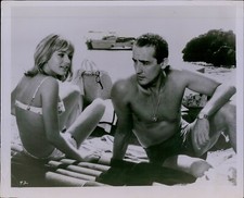 GA58 Original Photo GORGEOUS COUPLE ON BEACH Sexy Bikini Blonde European Glamour picture