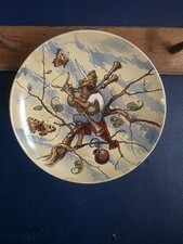 Antique Schütz Cilli Wall Plate – Boy Playing Bagpipes in a Tree c. 1877–1890 picture